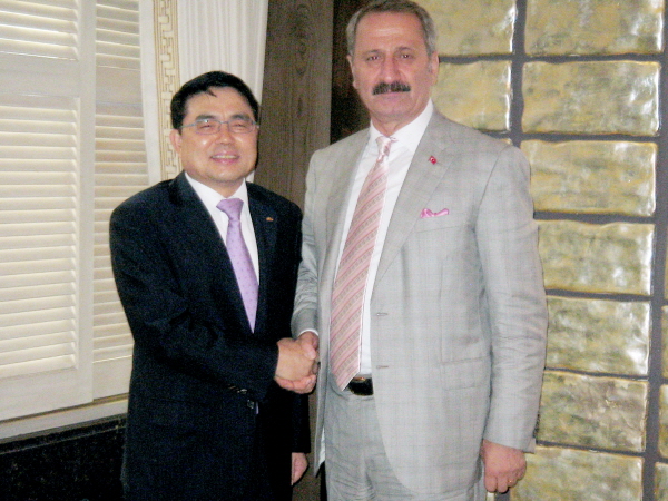 이주태 회장, 자페르 차을라얀 터키 경제부장관과 통상확대 논의
