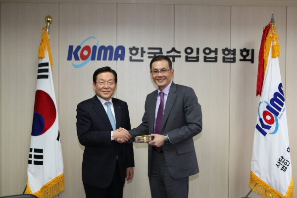 싱가폴 국제기업청장, 신태용 회장 내방