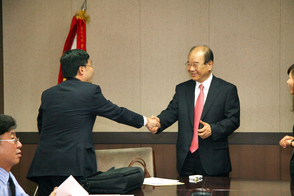 중국 사천성 대외무역처 부처장 내방