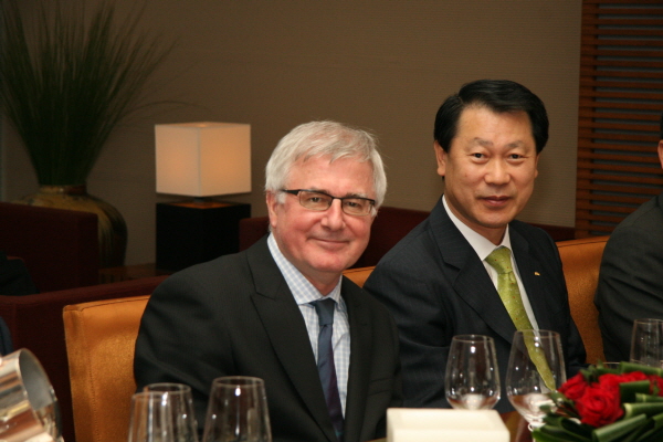 김완희 회장, 팀 그로서 뉴질랜드 통상장관과 교류협력 논의