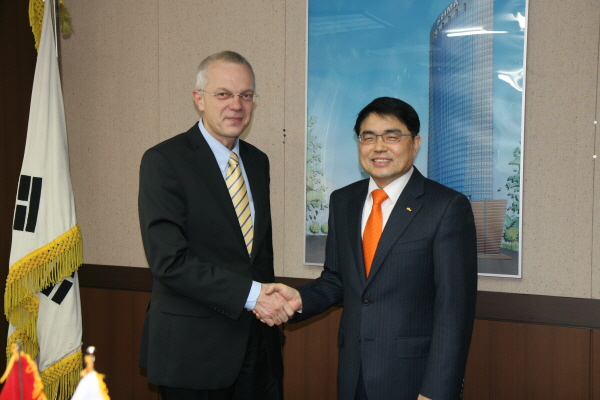 이주태회장, 주한 네덜란드대사와 교류협력 논의