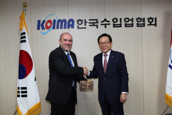 불가리아 차관, 신태용 회장 접견