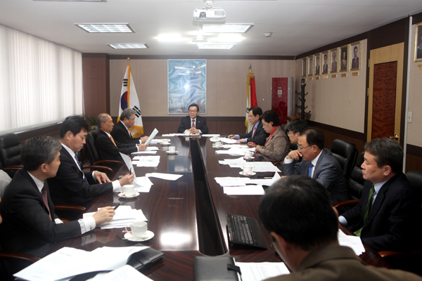 회장단 회의 개최