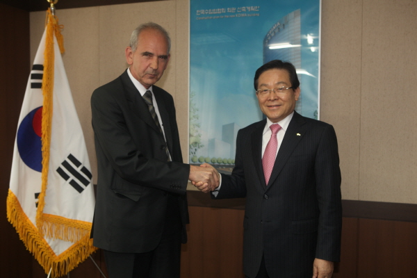 신태용 회장, 주한 세르비아 대사와 통상확대 논의