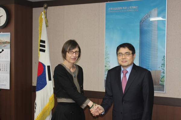 슬로베니아대사 협회 내방