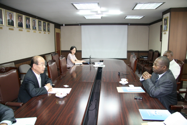 주한나이지리아 대사 신임인사차 협회 내방