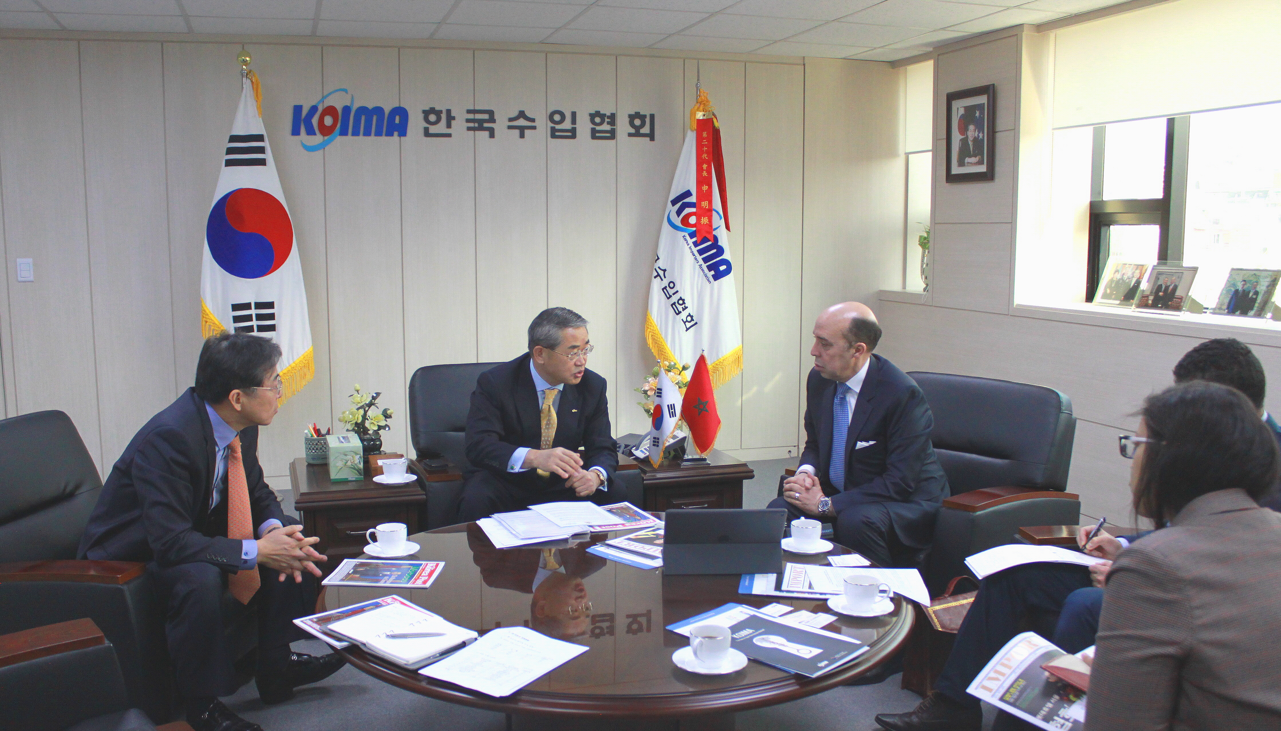 (2.1) 모로코 대사 내방