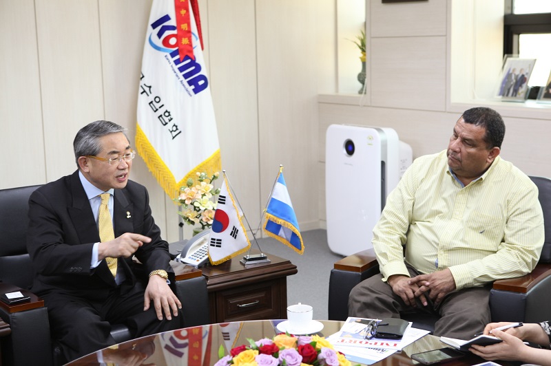 주한 니카라과 대사 내방