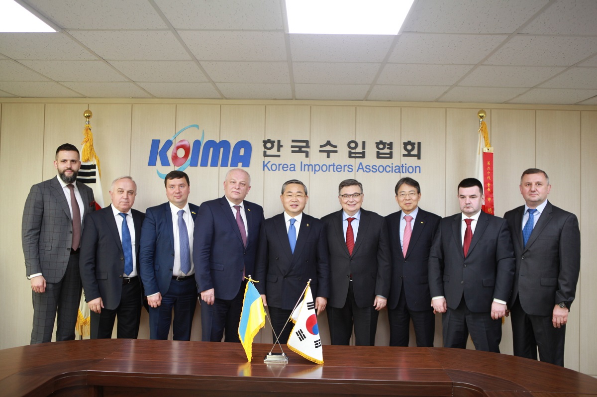 우크라이나 부총리 내방