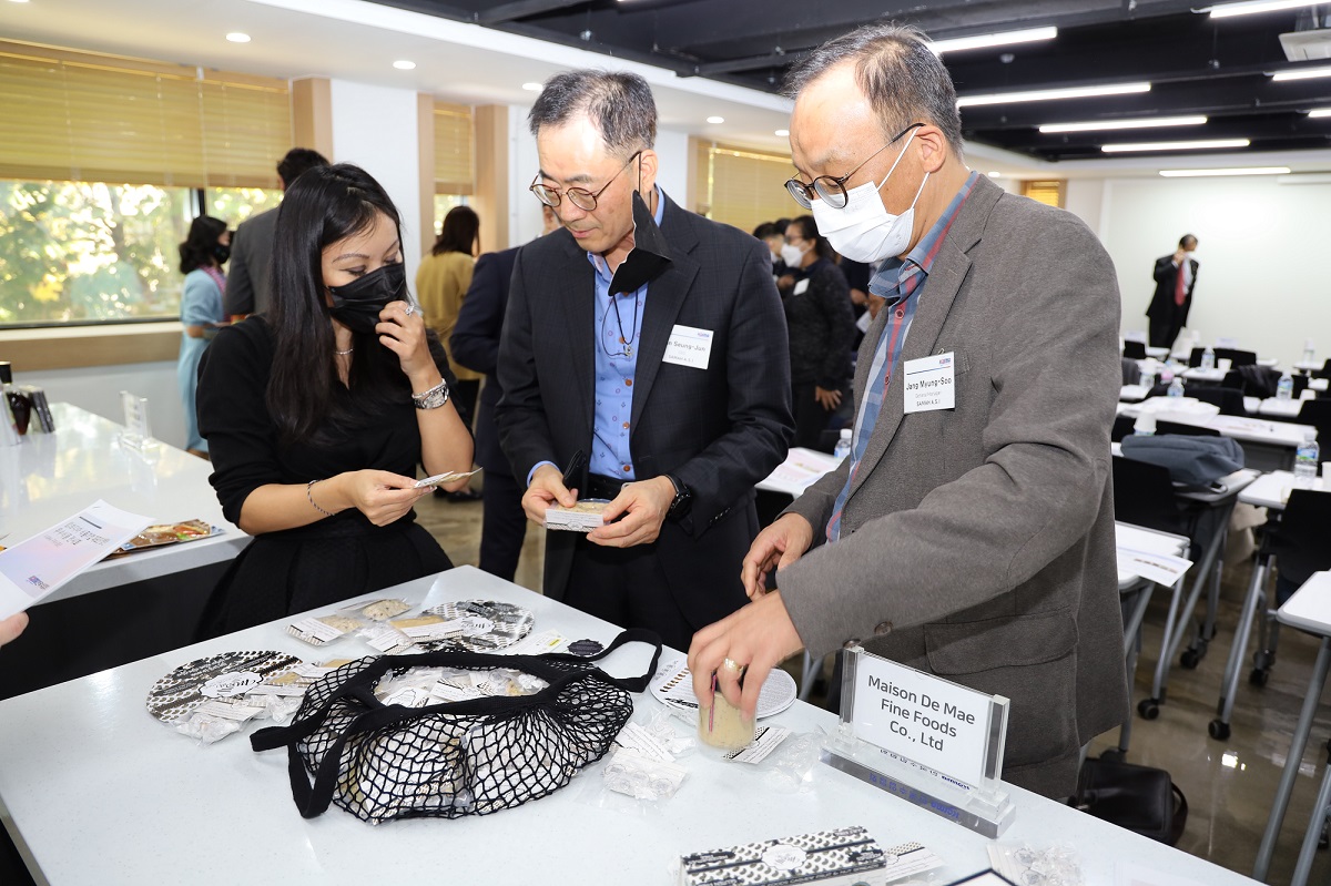캄보디아 식품기업 대표단 방한 샘플전시 및 수입상담회