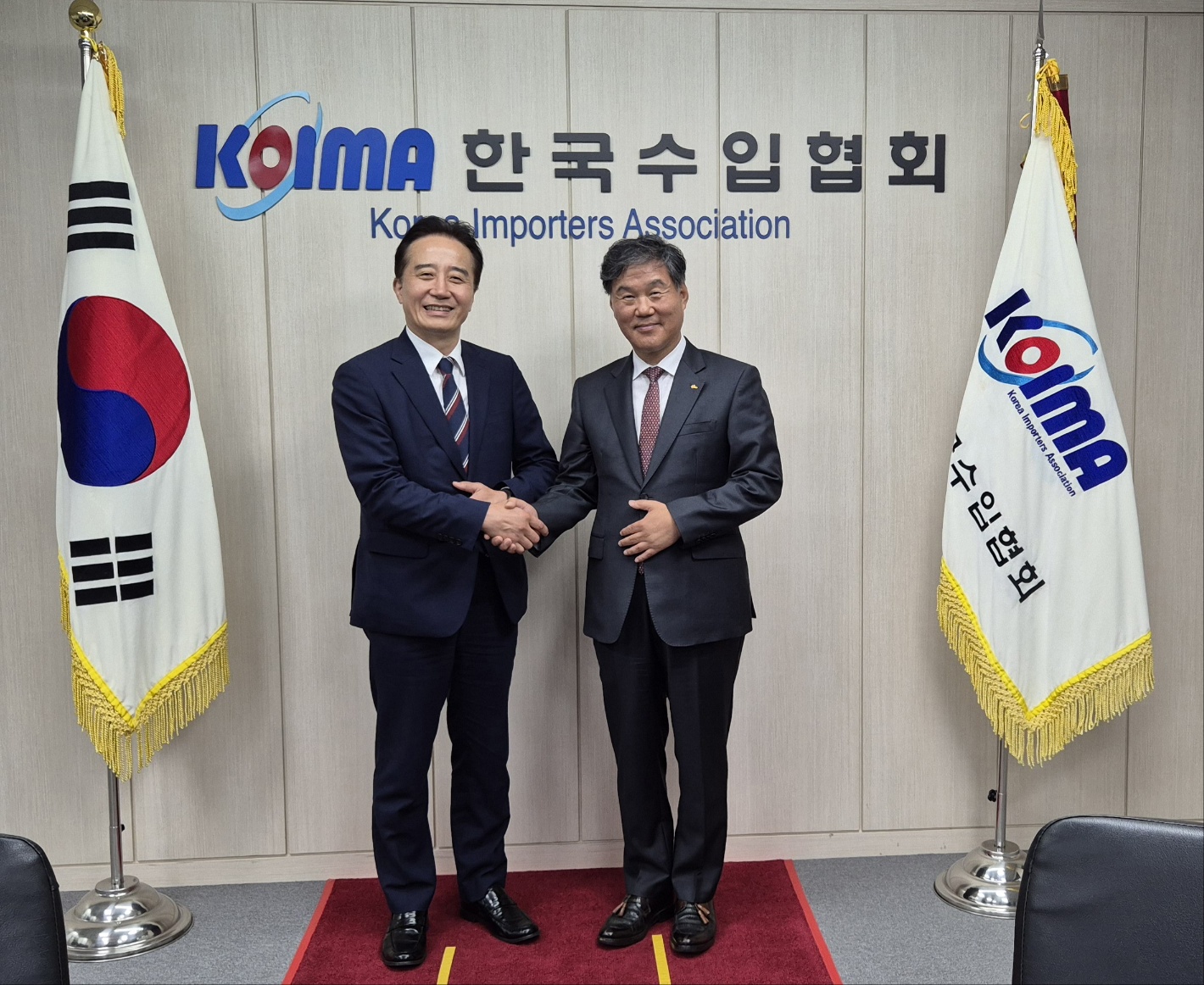 ​정승연 대통령실 정무2비서관, 수입협회 방문해 협력방안 논의